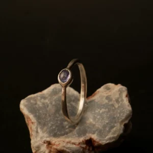 Bague unique en argent et tanzanite par Eliz'art. Bijou artisanaux de créateur